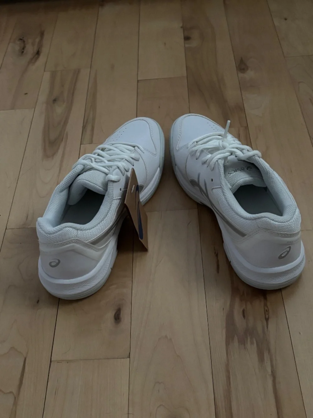 Asics Tennis  sneakers NWT